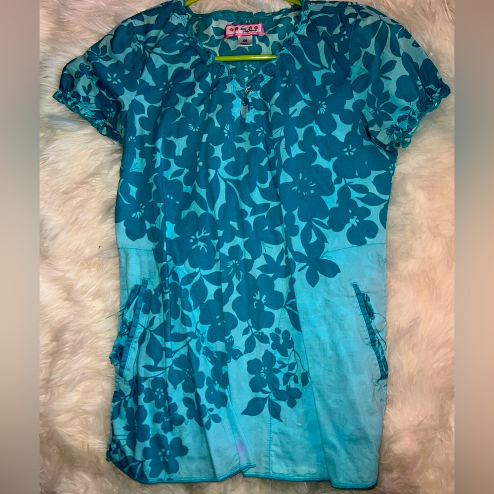 Scrub top